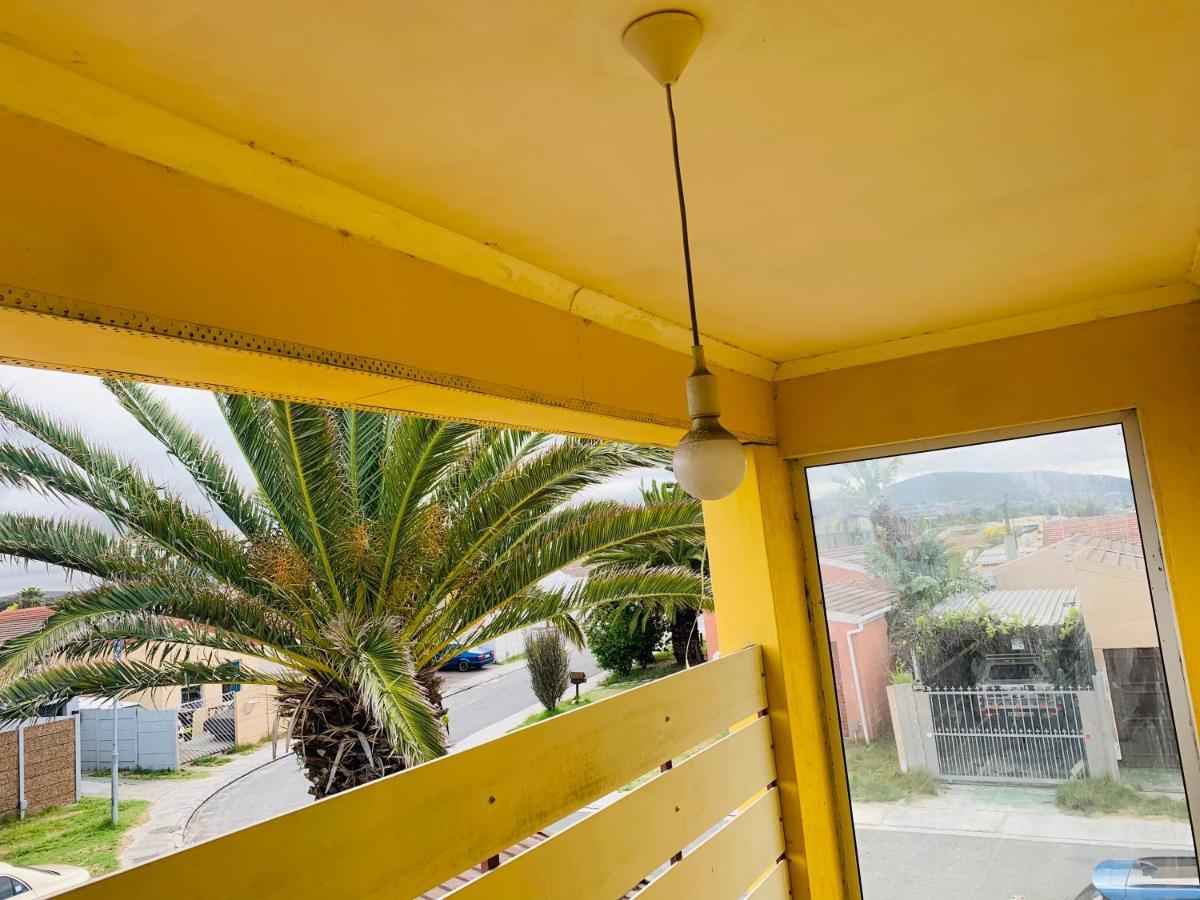 Mowetu Guest House เคปทาวน์ ภายนอก รูปภาพ