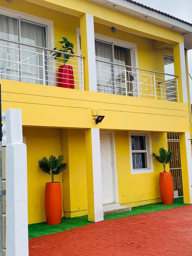 Mowetu Guest House เคปทาวน์ ภายนอก รูปภาพ