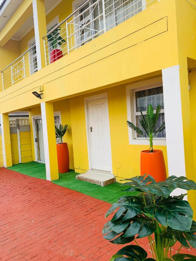Mowetu Guest House เคปทาวน์ ภายนอก รูปภาพ