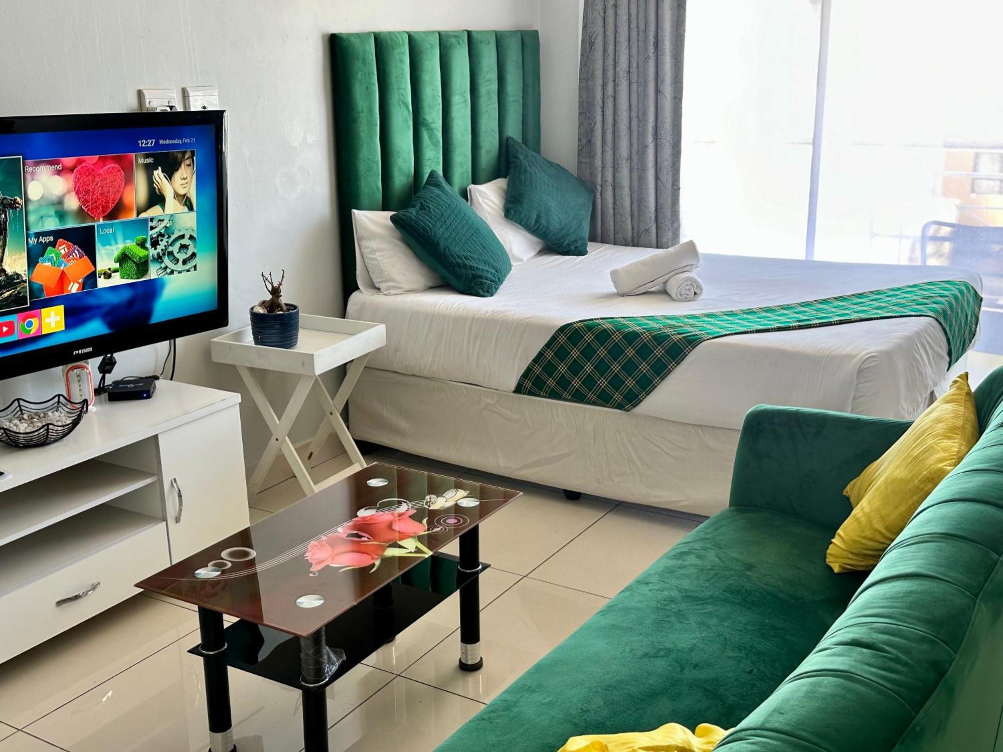 Mowetu Guest House เคปทาวน์ ภายนอก รูปภาพ